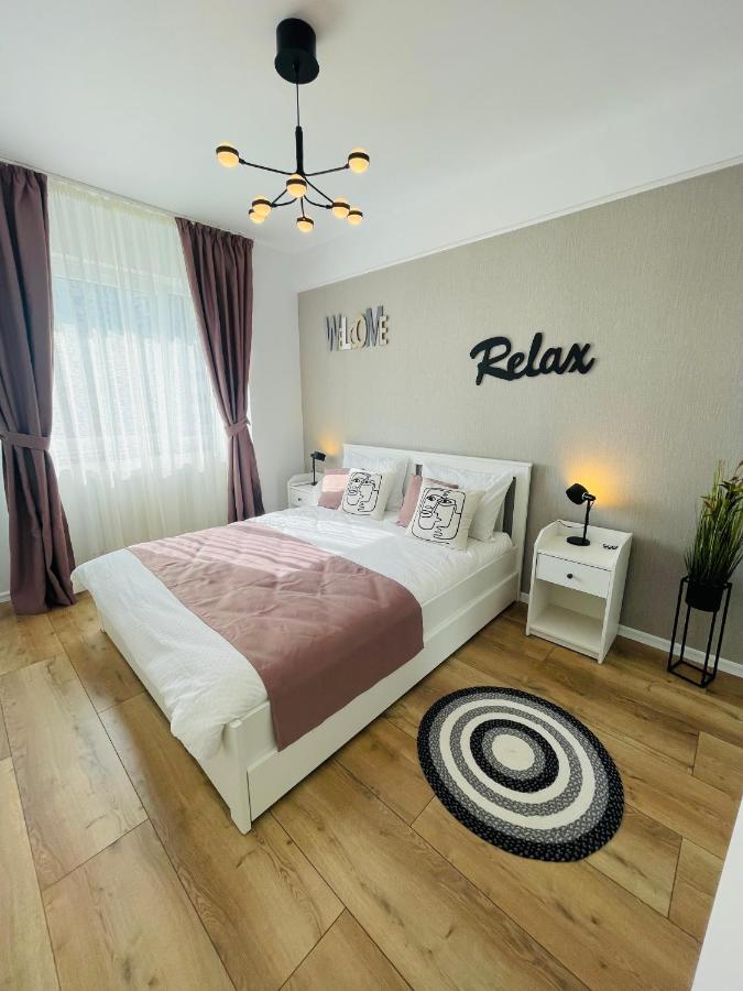 Sara Onestilor Prima Apart 오라데아 외부 사진